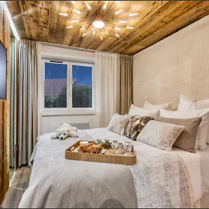 Appartement Le Petit Coeur De -mont770-, Megève