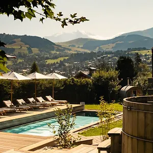 L'alpaga, A Beaumier Hotel